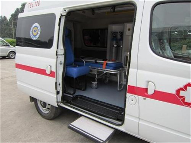 城阳救护车出租服务案例7